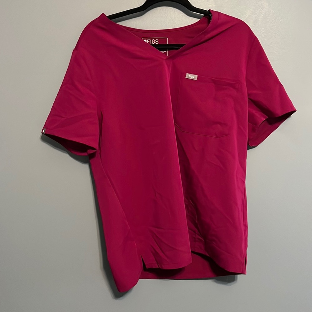 Fig scrub top never worn